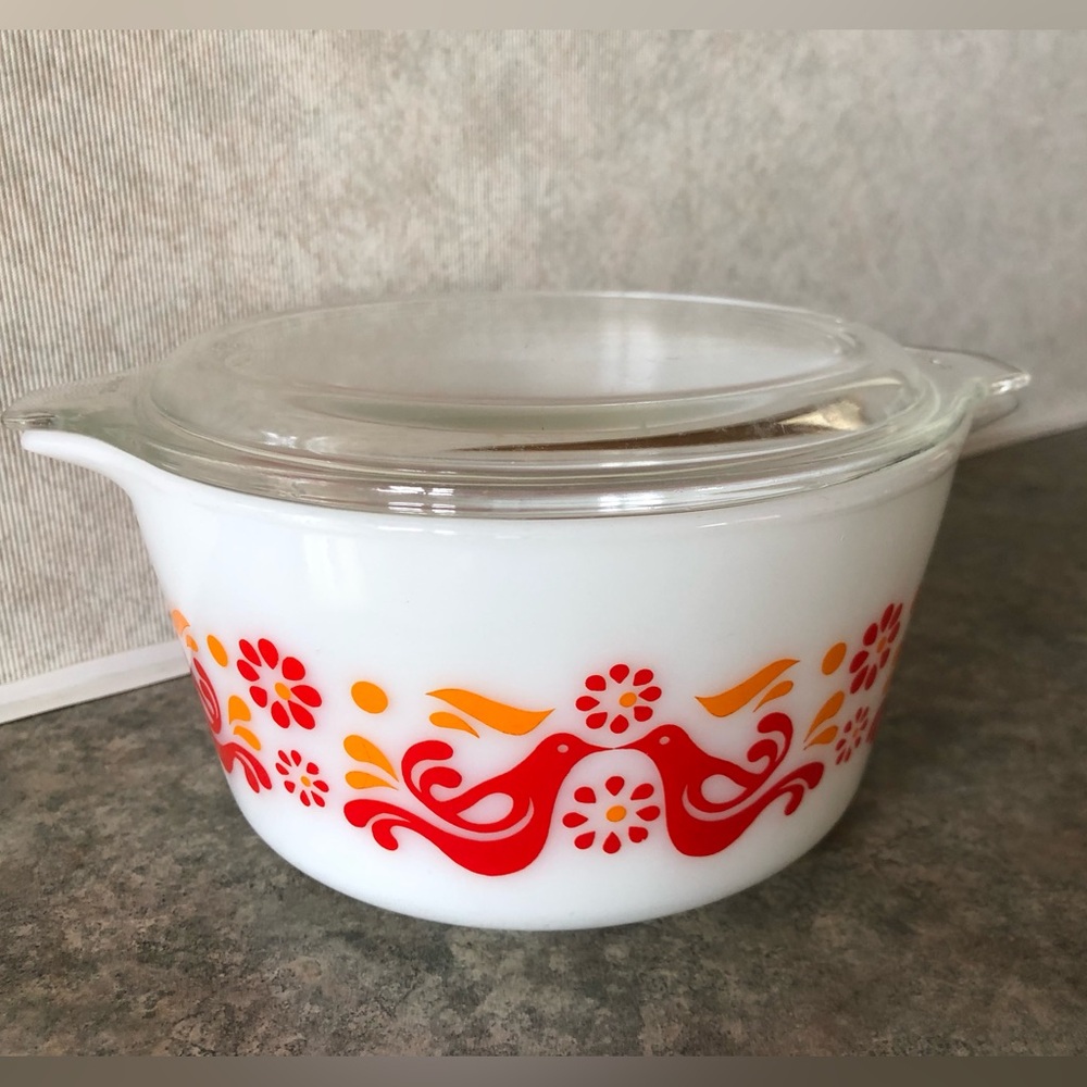 VTG Pyrex Friendship or Red Birds 473 1 Quart Casserole Dish with Lid 1971-1974